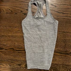 Lululemon workout tank
